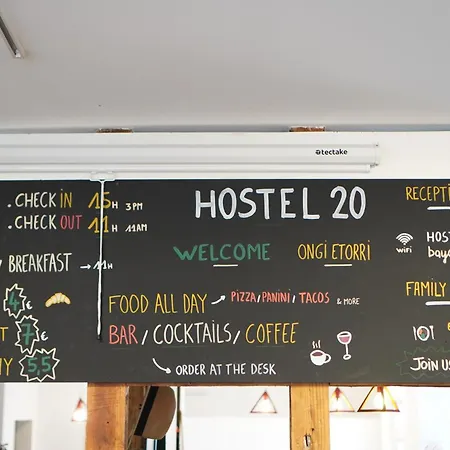 Hostel20 Bayonne-2