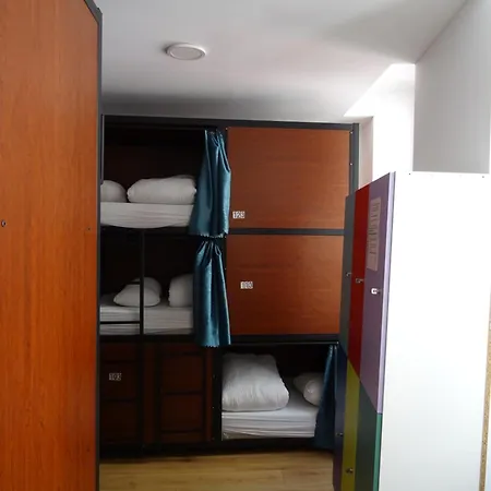 Hostel20 Bayonne-3
